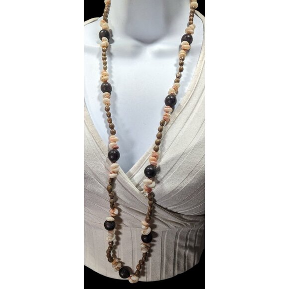 Summery Beach Themed Seed And Shell Beaded Necklace - Picture 5 of 8